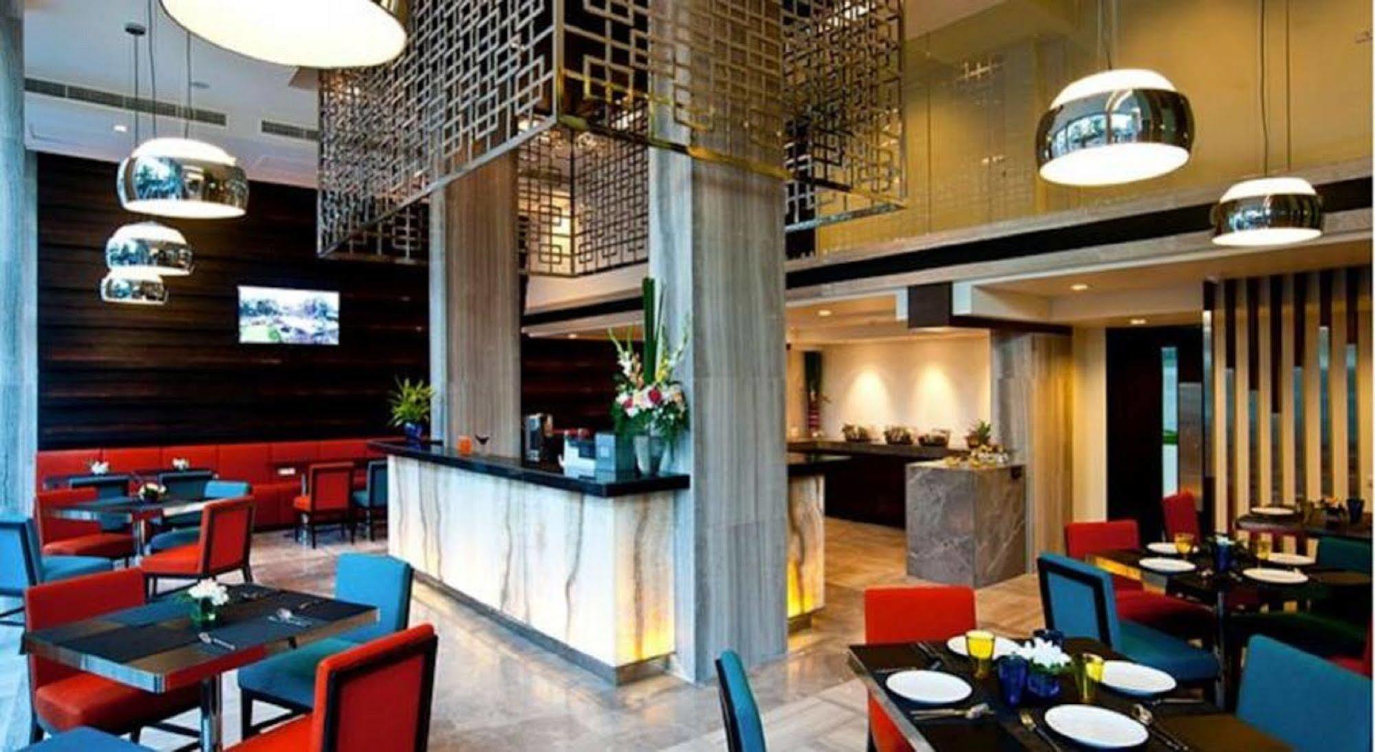 Fx Hotel Metrolink Makkasan Bangkok Esterno foto